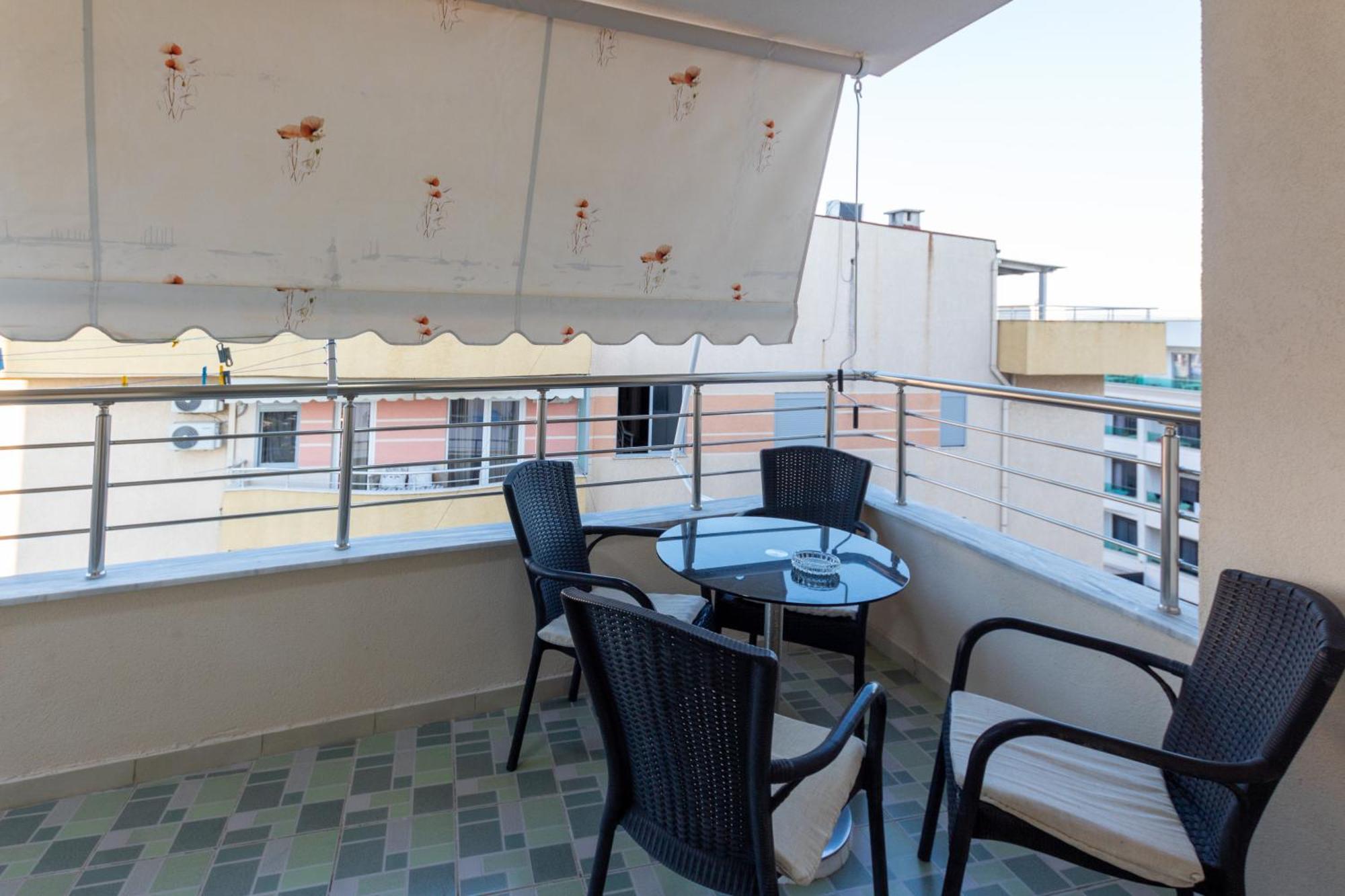 Spacious 2 Bedroom Apartment In Durres Beach Екстериор снимка
